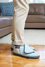 Wrap Around Boot Assorted Sizes